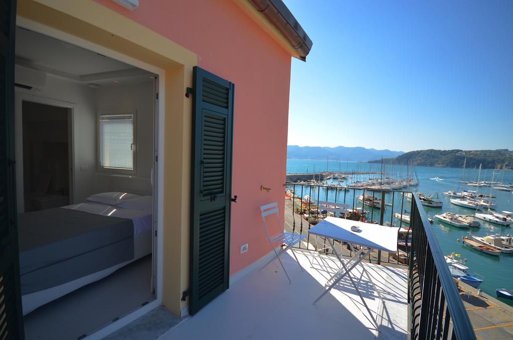 Al Molo Sea View Rooms Lerici Exterior photo
