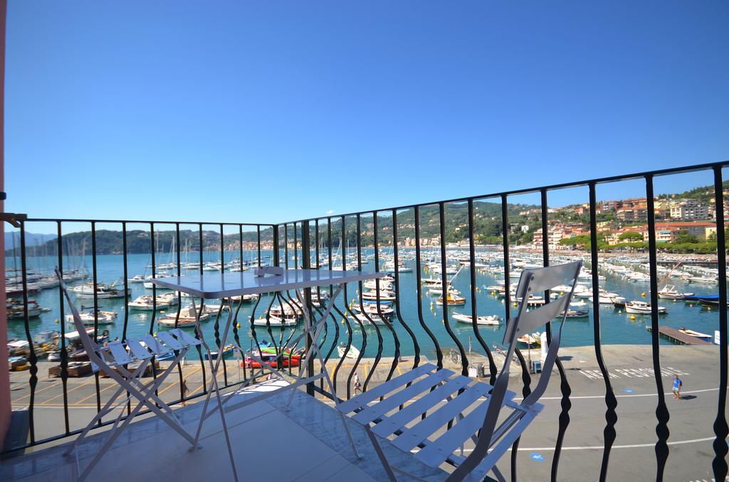 Al Molo Sea View Rooms Lerici Exterior photo